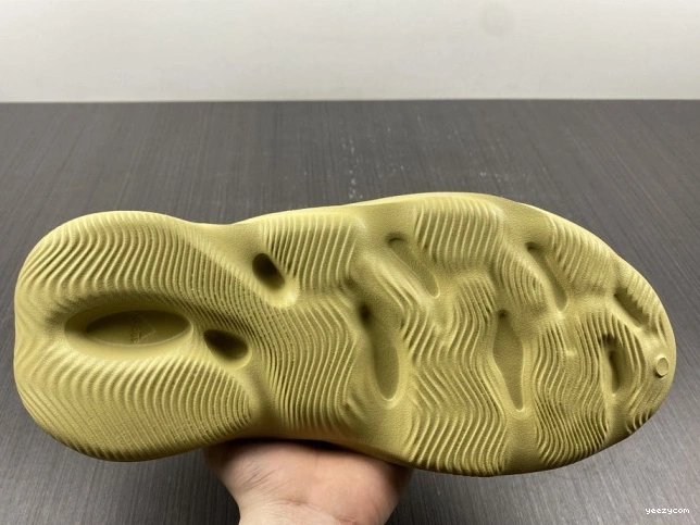 RNNR Adidas Yeezy Foam GV6775 Sulfur 0906